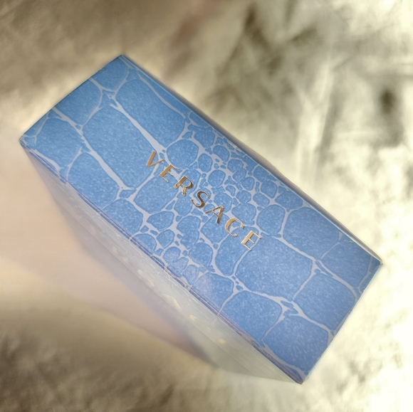 Versace Man 1.7fl oz EAU Fraiche - Picture 3 of 3
